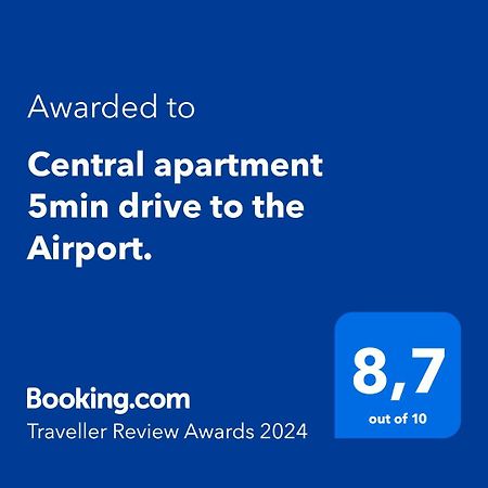Central Apartment 5Min Drive To The Airport. Stoccolma Esterno foto