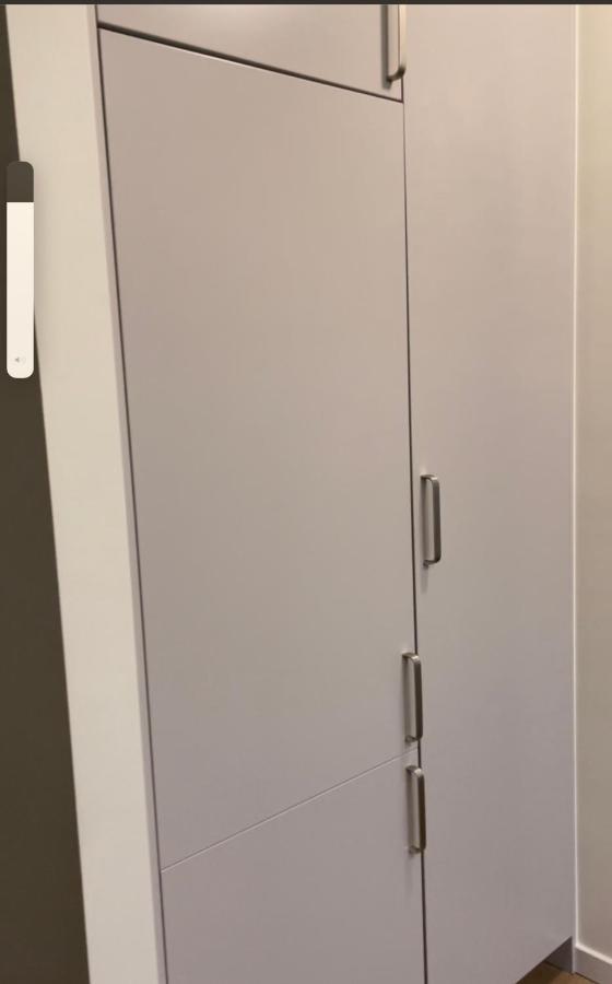 Central Apartment 5Min Drive To The Airport. Stoccolma Esterno foto
